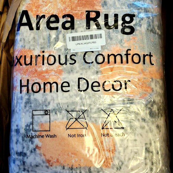 New 6x9 Pretty Watercolor Design Washable Area Rug - Picture 4 of 8